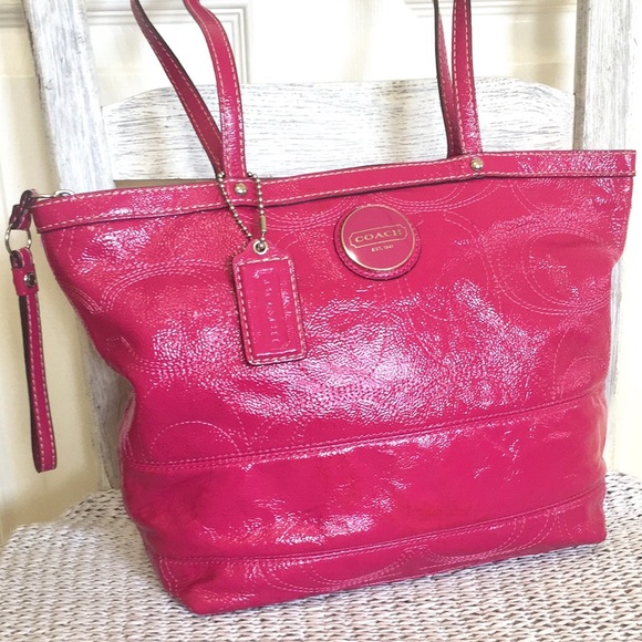 Coach Raspberry Patent Leather Sachet - Picture 3 of 16